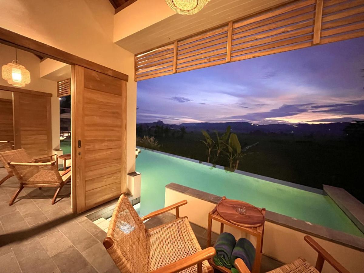 Boutique Villa Jogja Senang 요그야카르타 외부 사진