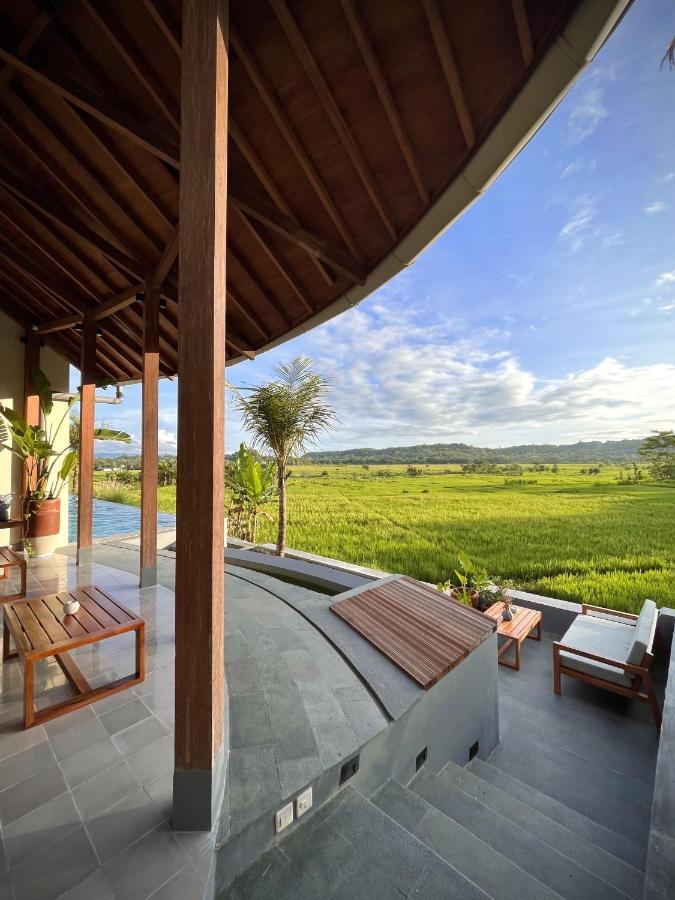Boutique Villa Jogja Senang 요그야카르타 외부 사진